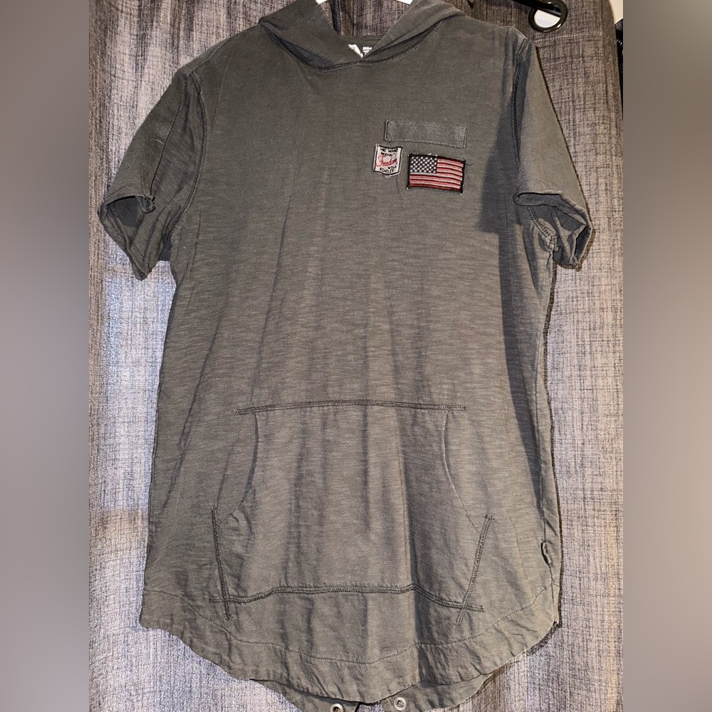 Men’s American Rag Shirt